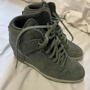 Nike Dunk Ski Hi Sneakers